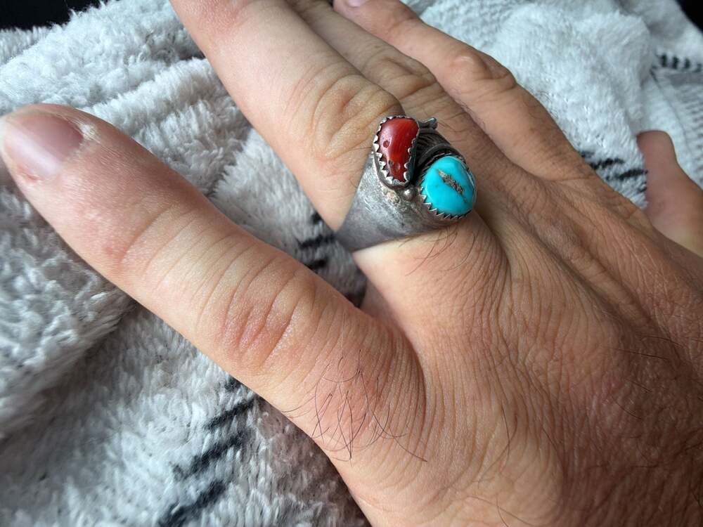 Vintage Native American Navajo Sterling Silver Turquoise and Coral Leaf Design R - Picture 3 of 6